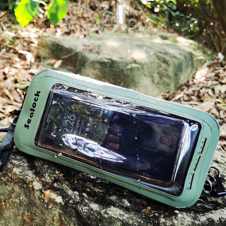 Vízálló telefon táska a strandhoz